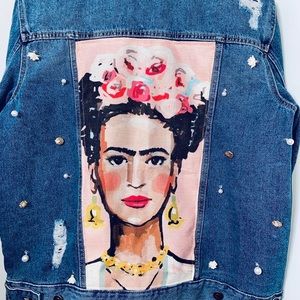 Oversized denim custom Frida Kahlo
jacket
Size S